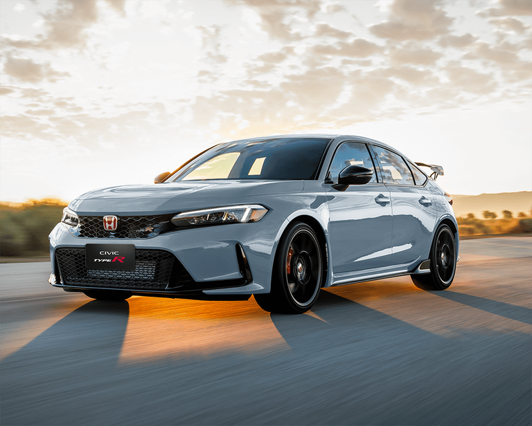 Bàn giao Honda Civic Type R đến Khách hàng đầu tiên tại Việt Nam