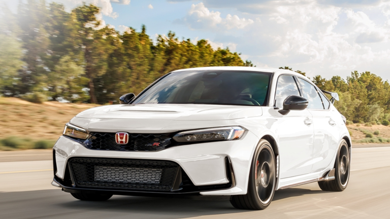 Honda Việt Nam chính thức ra mắt Honda Civic Type R thế hệ thứ sáu